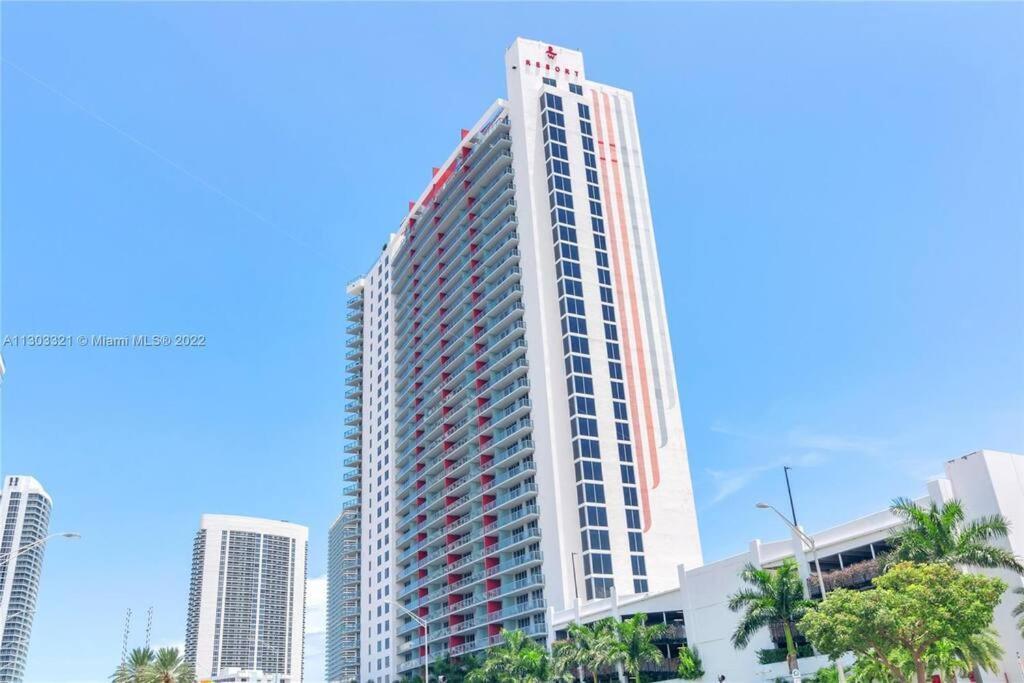 Luxury Condo Steps From Beach Hallandale Beach Exterior foto